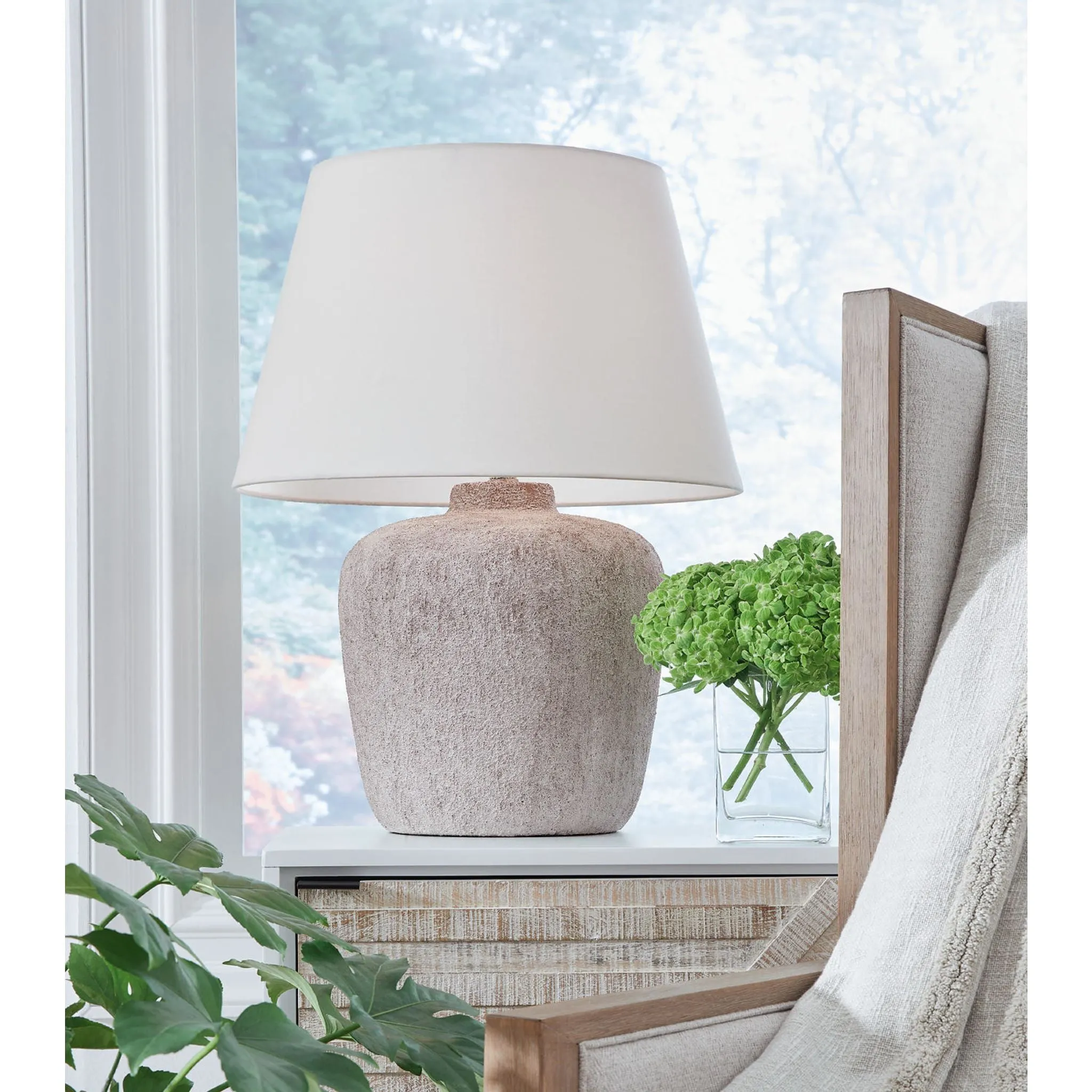 Danry Table Lamp