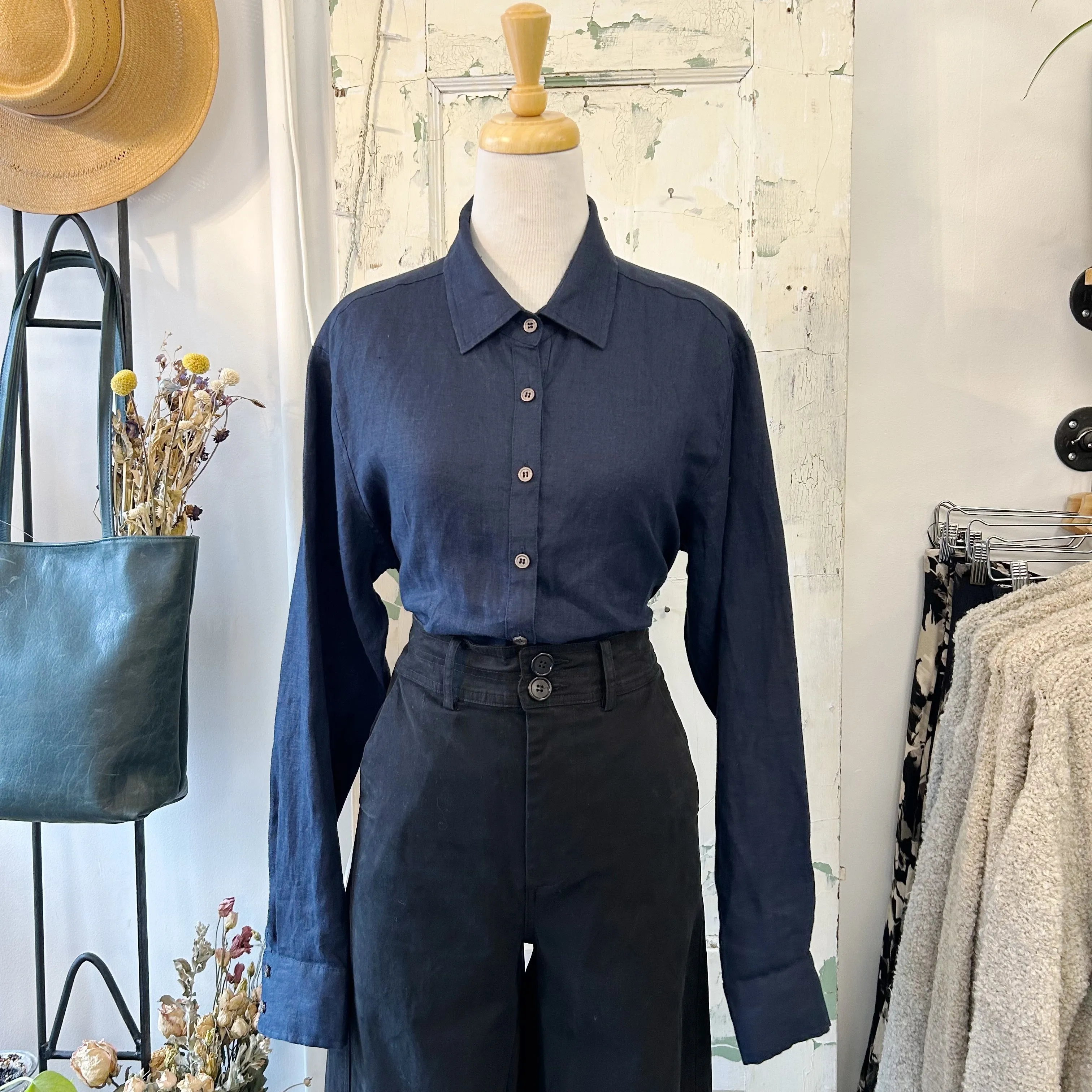 Naïf // Ines Shirt Navy Linen