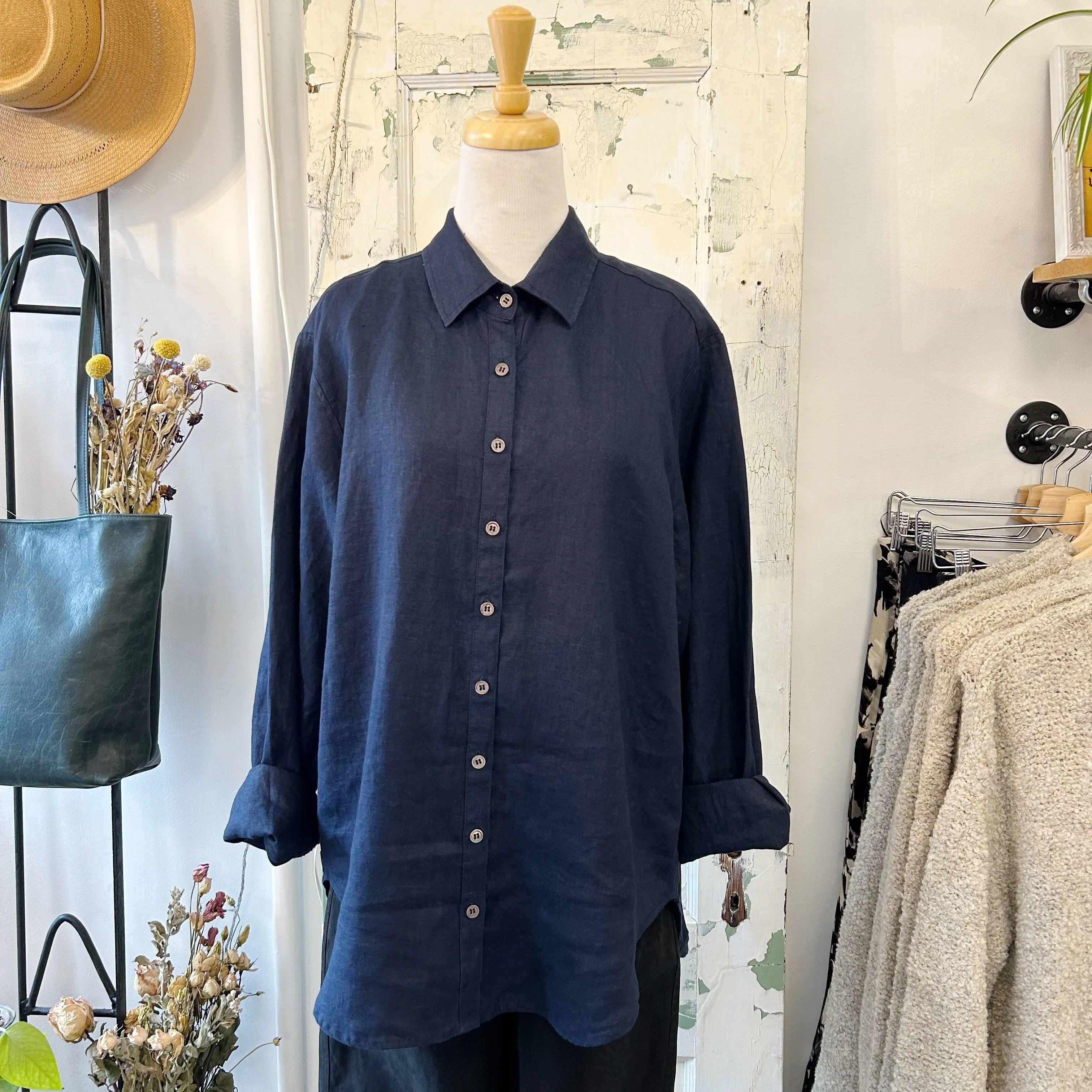Naïf // Ines Shirt Navy Linen